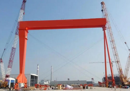 造船門式起重機(jī)